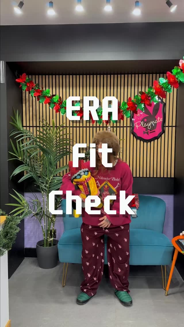 Post 8 by 𝗩𝗶𝗻𝘁𝗮𝗴𝗲 & 𝗦𝘁𝗿𝗲𝗲𝘁𝘄𝗲𝗮𝗿 on Instagram (video)