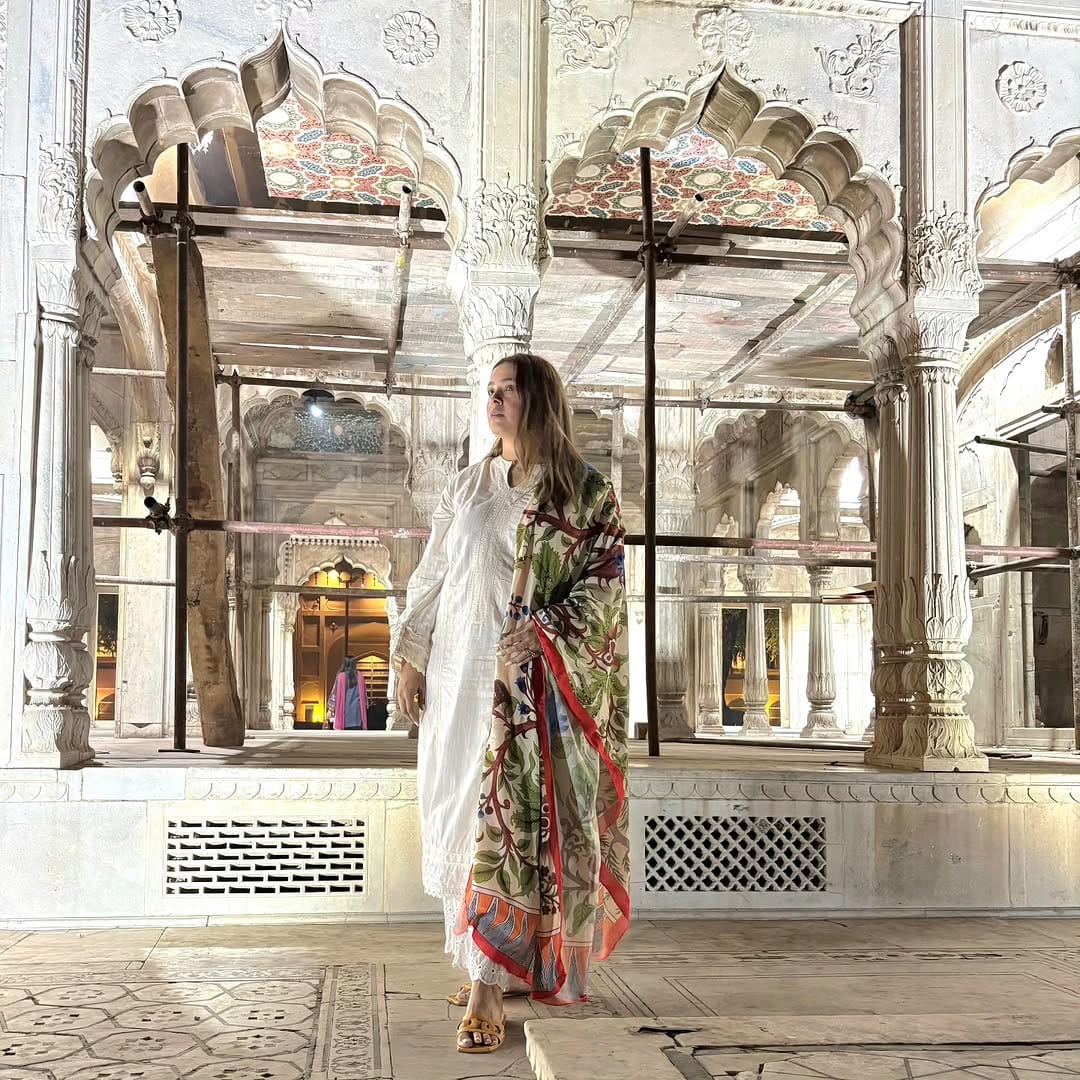 Post 3 by Mahnaz Fahad on Instagram (image)