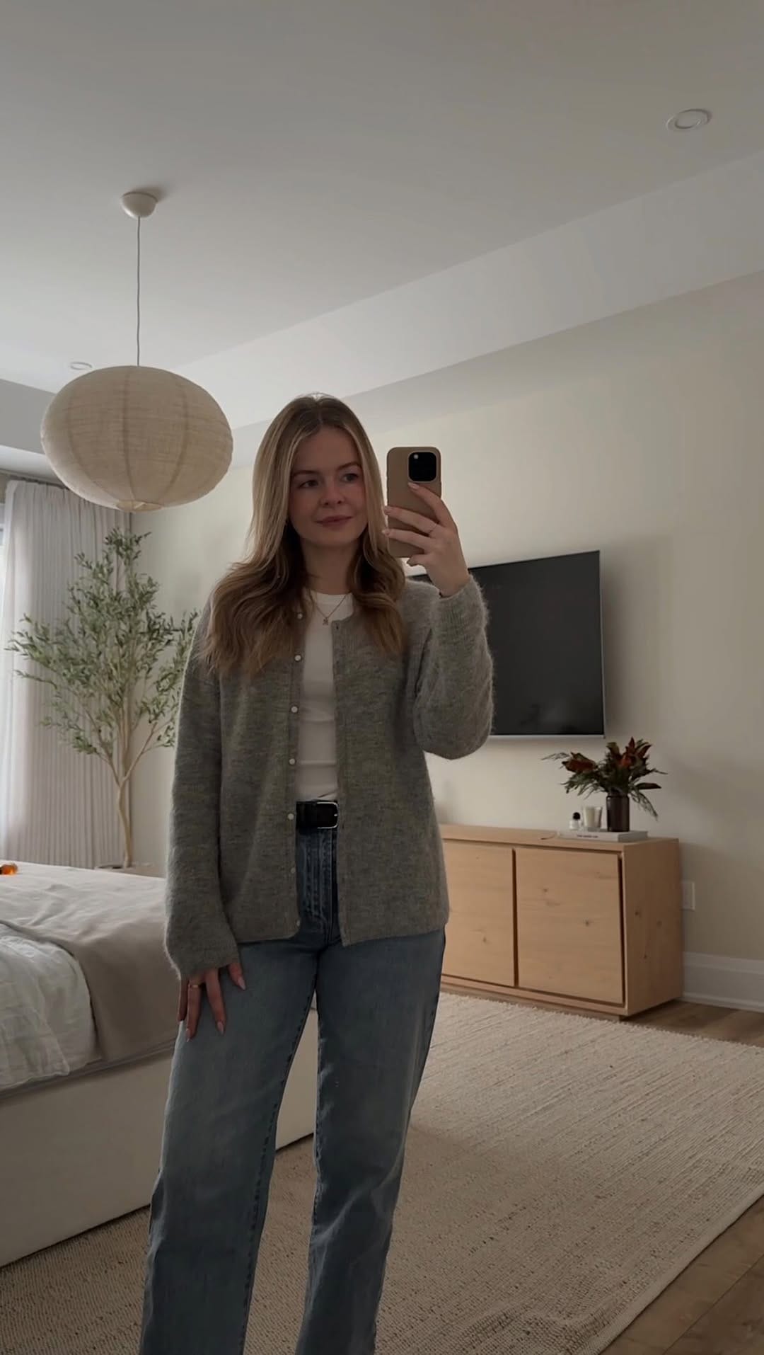 Post 6 by Kat on Instagram (video)