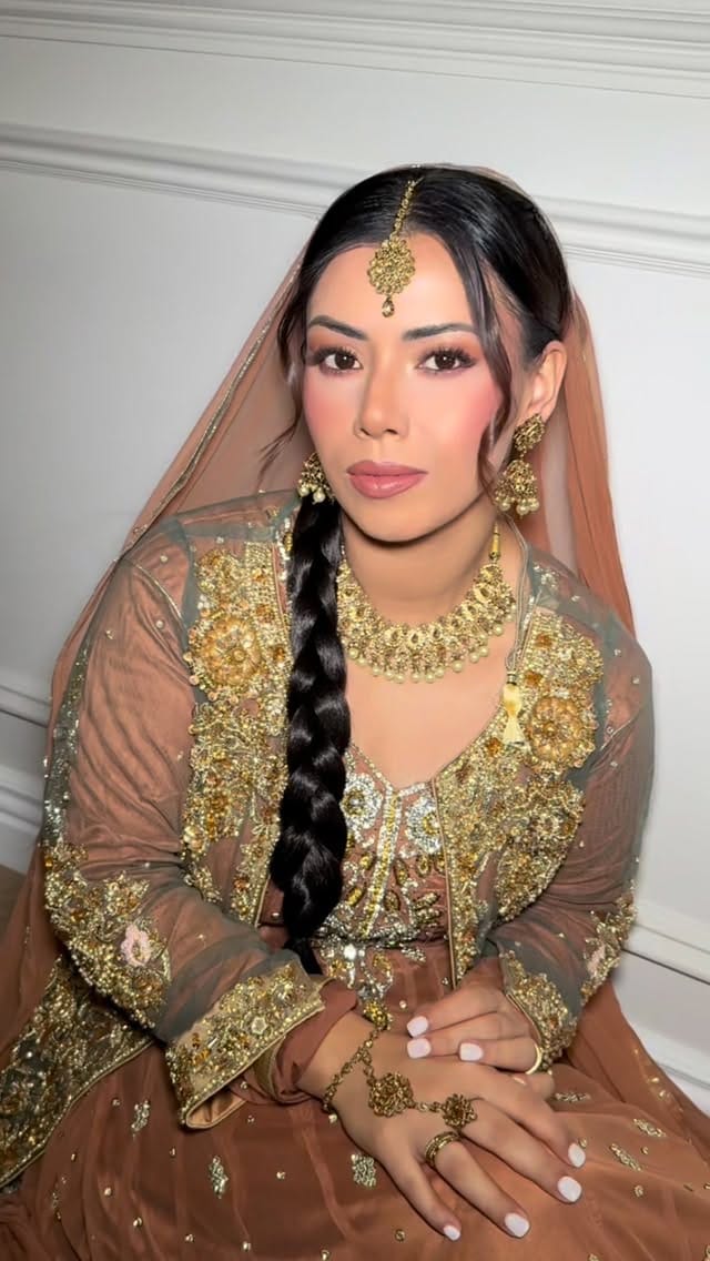 Post 4 by BRIDAL MAKEUP, HAIR & HIJAB on Instagram (video)