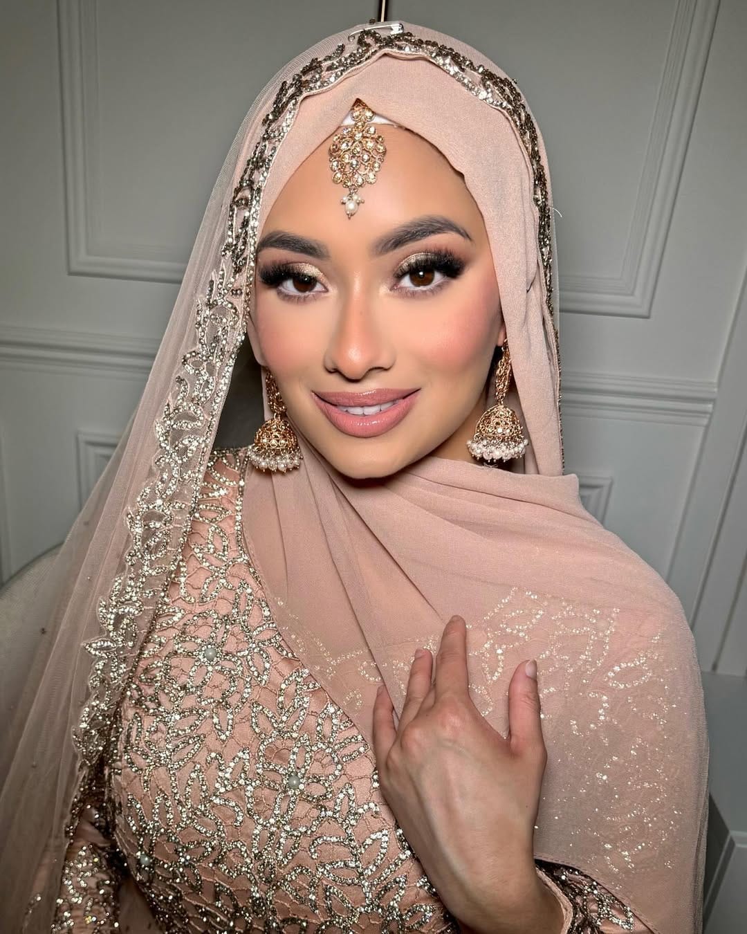 Post 8 by BRIDAL MAKEUP, HAIR & HIJAB on Instagram (carousel)
