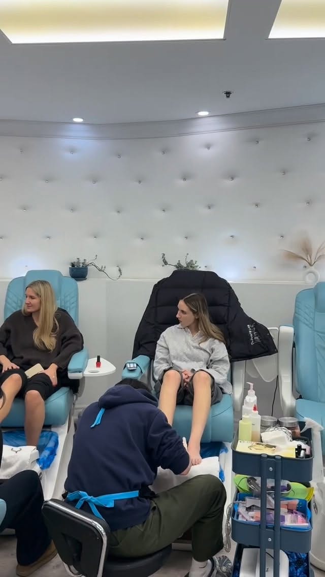 Post 5 by Organic Nail Bar Kings Club on Instagram (video)
