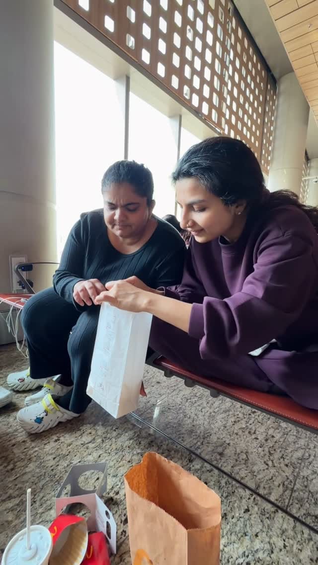 Post 5 by Riddhi Darshan Ahir on Instagram (video)