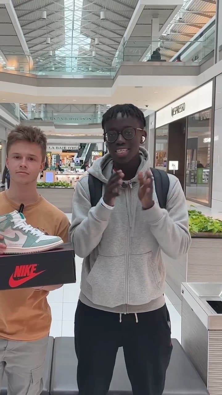 Post 1 by SneakersManiac on Instagram (video)