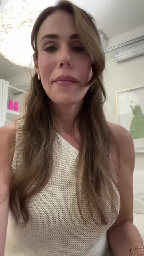 Post 8 by Holly Bellman on Instagram (video)