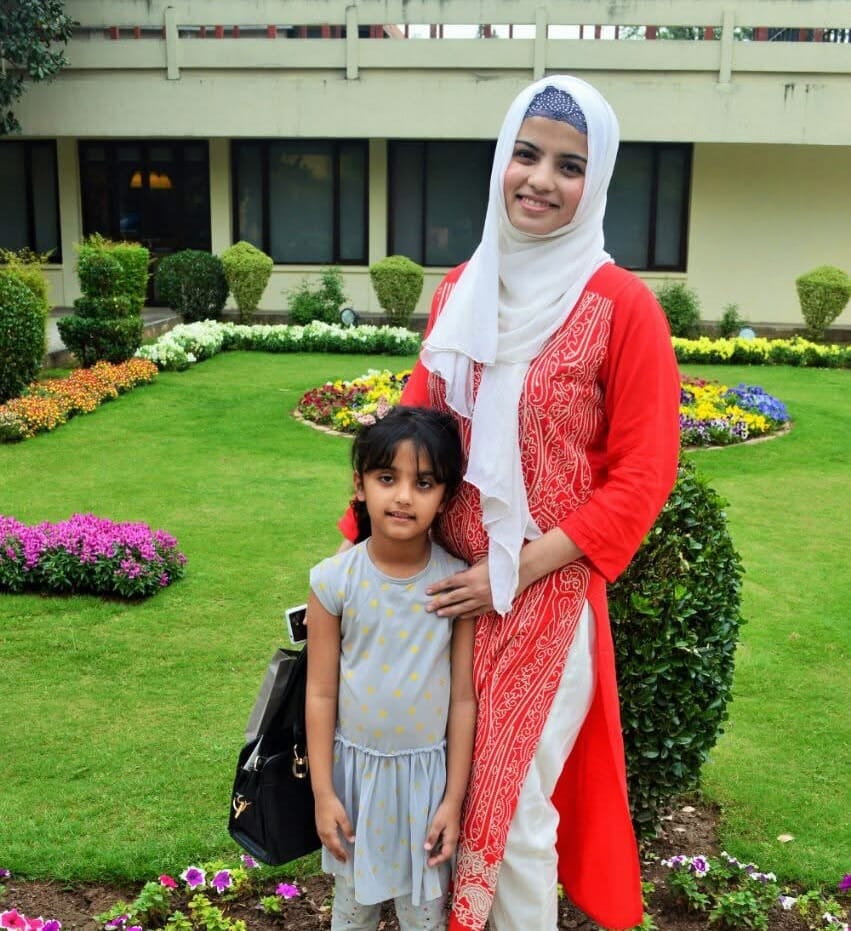 Post 2 by Saadia Ammad ~  Lifestyle Blogger 🇨🇦 on Instagram (carousel)