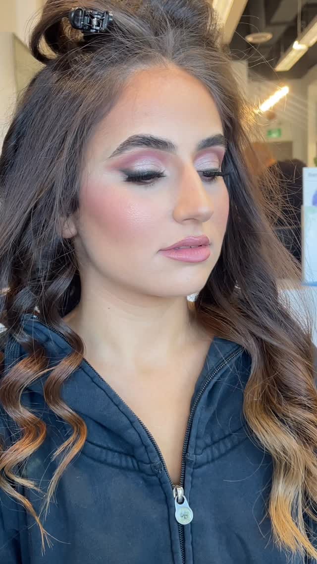 Post 3 by Makeup Artist: Marmar 💕 Hairstylist: Crystal 💕 on Instagram (video)