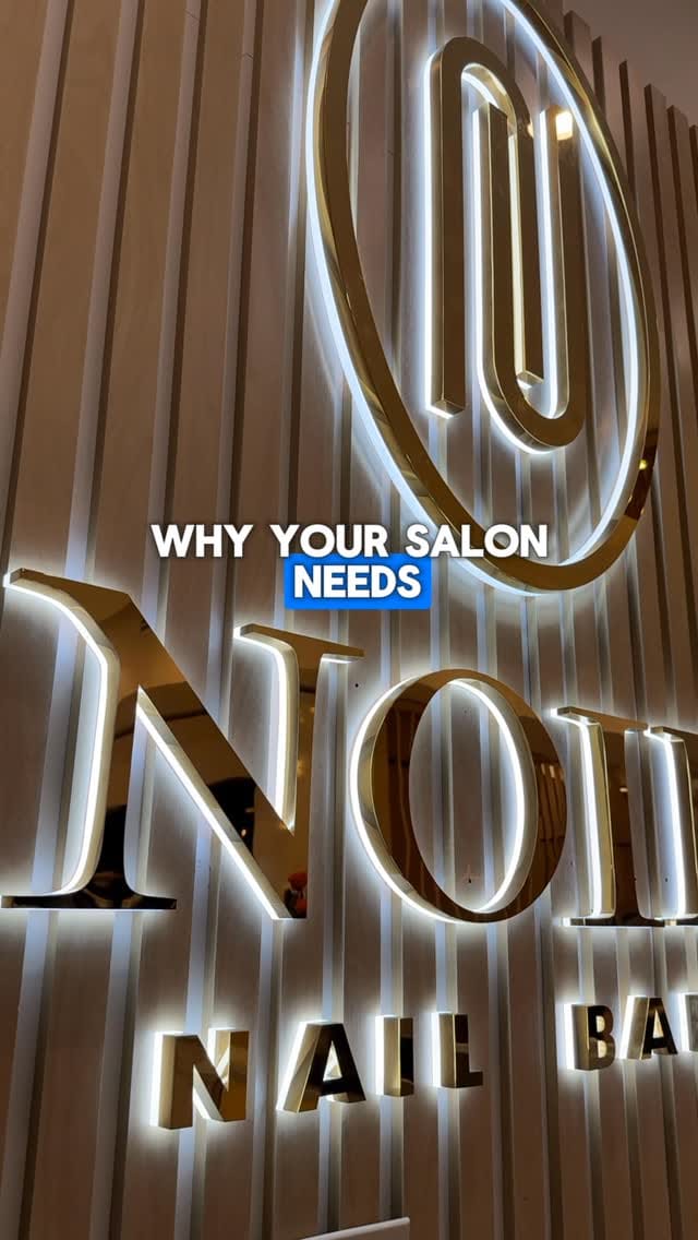 Post 6 by Yen Vuong on Instagram (video)