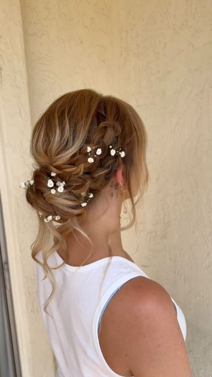 Post 9 by Refined Beauty Inc. on Instagram (video)