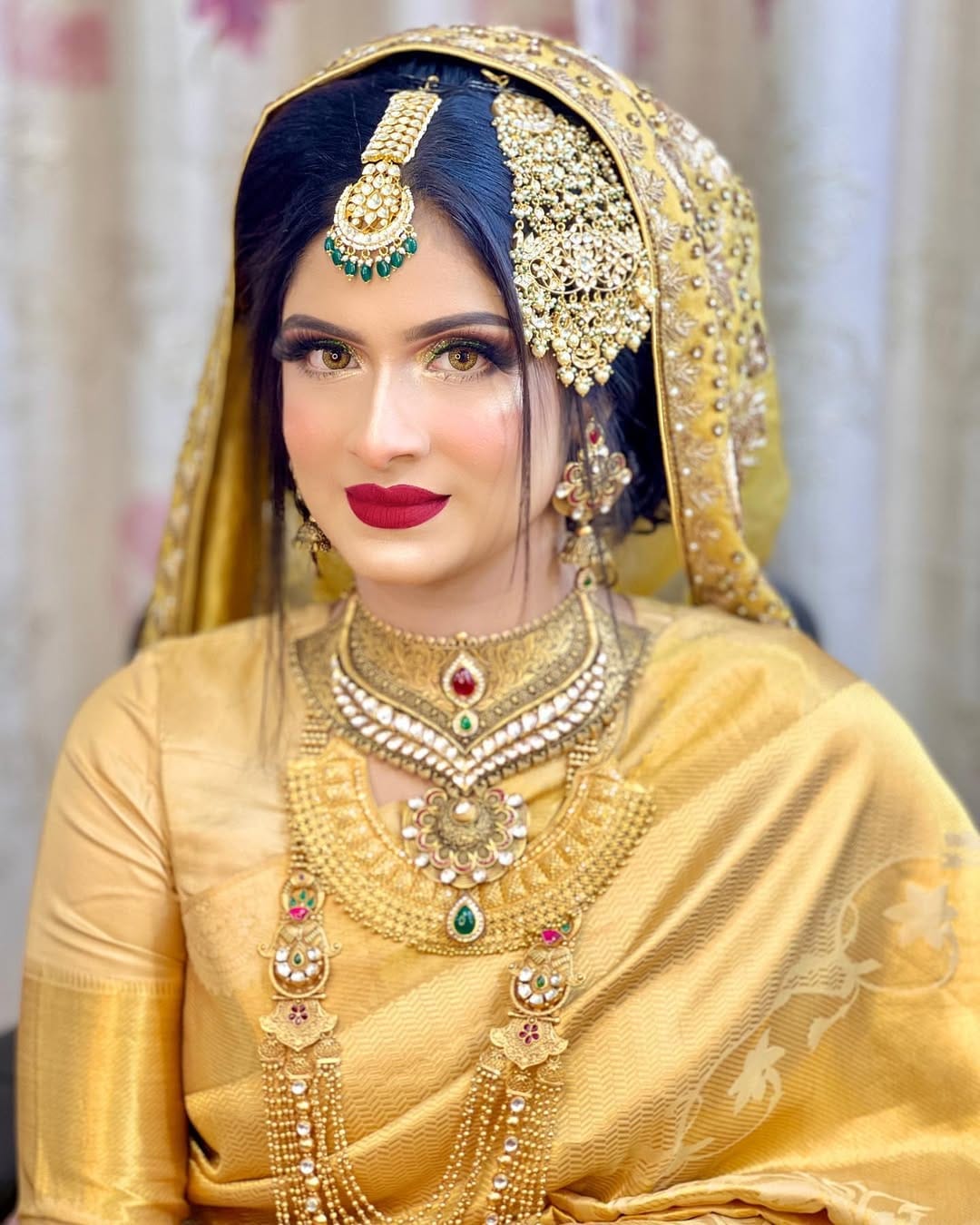 Post 9 by Manami Elahi -makeup artistry on Instagram (carousel)