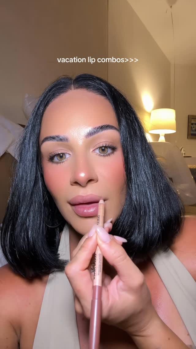 Post 9 by 𝐒𝐚𝐦 | 𝐕𝐚𝐧𝐜𝐨𝐮𝐯𝐞𝐫 𝐋𝐚𝐬𝐡𝐞𝐬, 𝐌𝐚𝐤𝐞𝐮𝐩 & 𝐄𝐝𝐮𝐜𝐚𝐭𝐨𝐫 on Instagram (video)