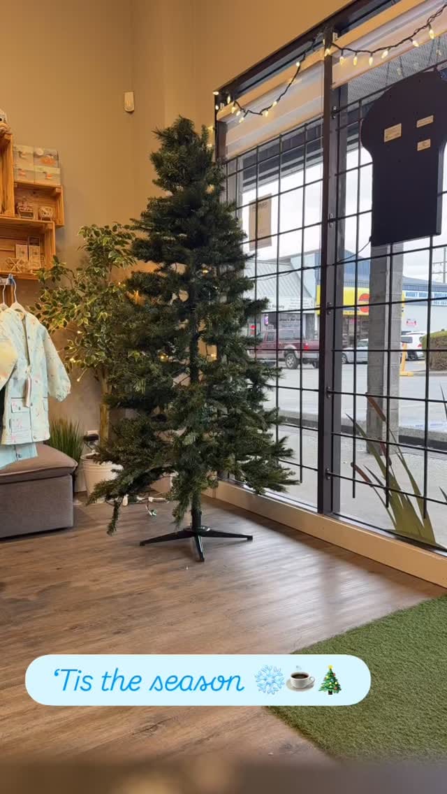 Post 9 by Lagoon Baby on Instagram (video)
