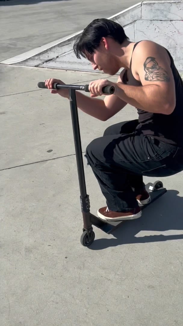 Post 7 by Trynyty on Instagram (video)