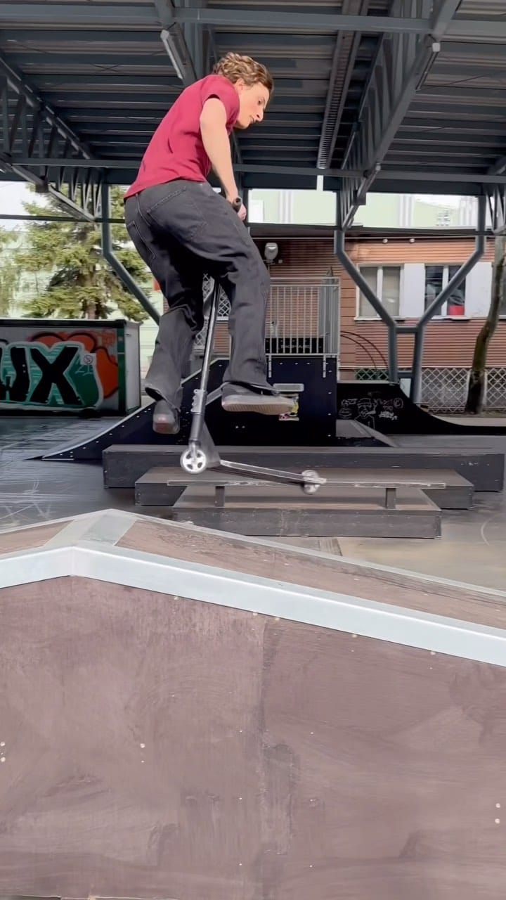 Post 3 by Trynyty on Instagram (video)