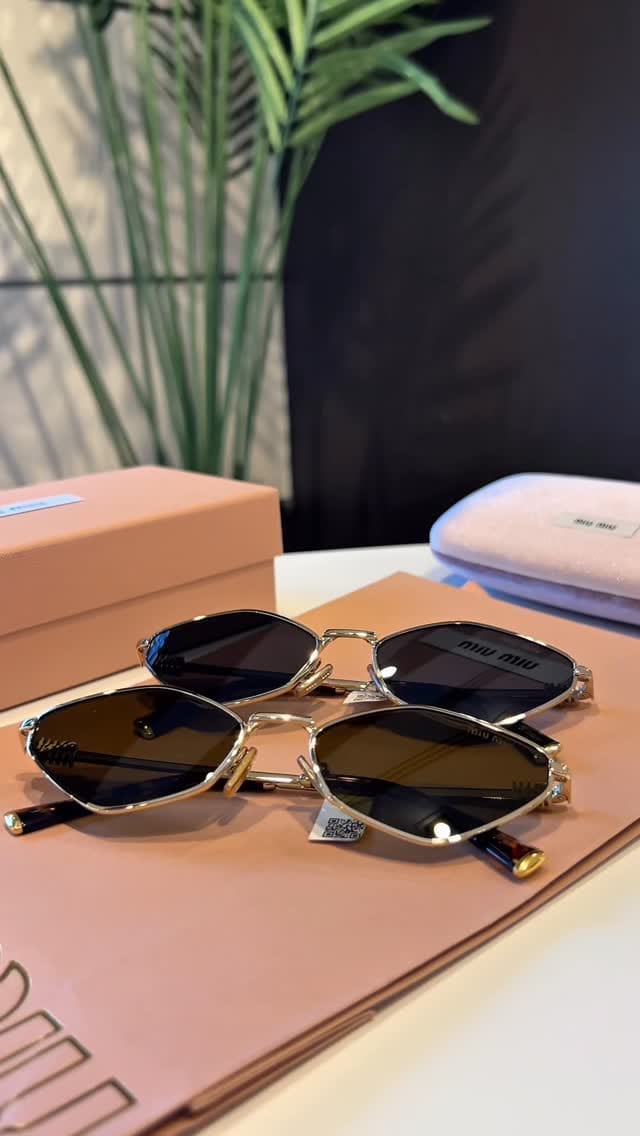 Post 6 by Ontario Optics on Instagram (video)