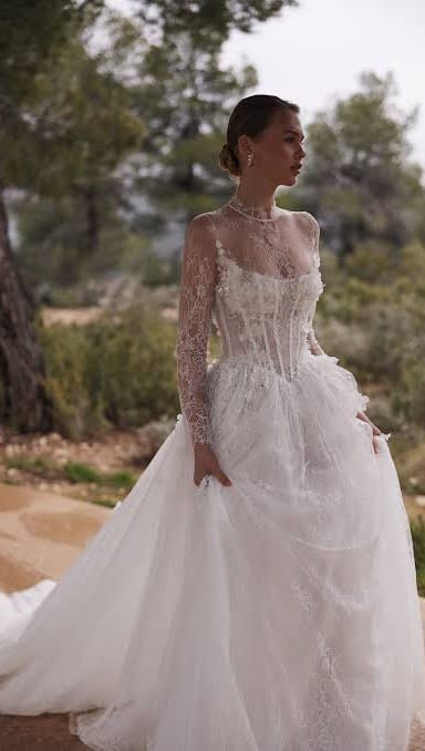 Post 5 by Avenue 22 Bridal | Toronto Bridal Boutique on Instagram (video)
