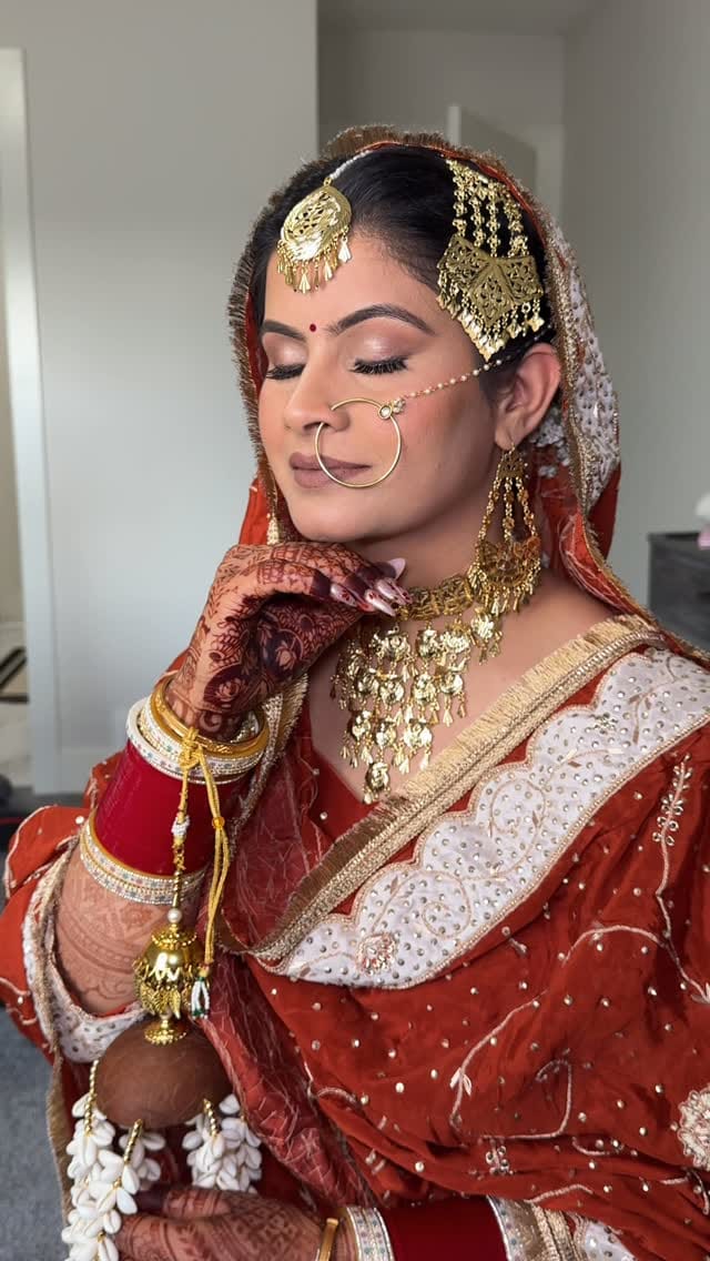 Post 3 by Edmonton MUA| NAILS| HAIRS| HENNA| LASHES| ESTHETICIAN on Instagram (video)
