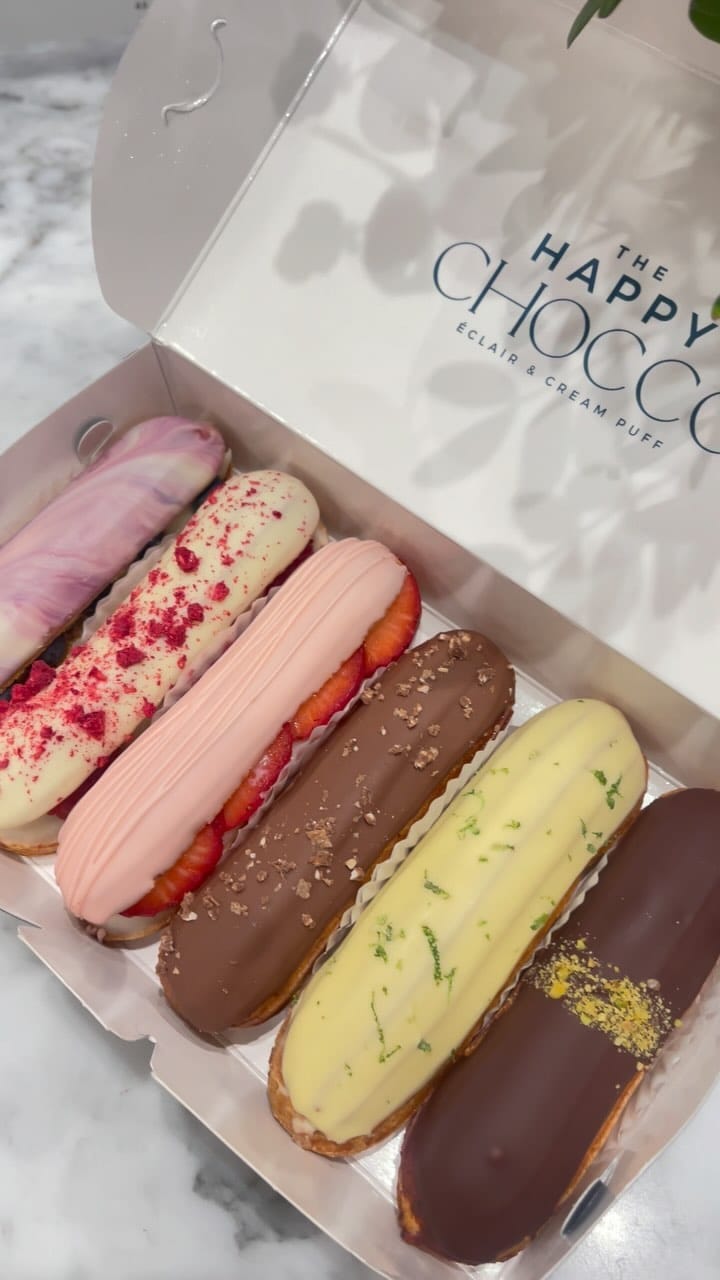 Post 9 by The Happy Chocco on Instagram (video)