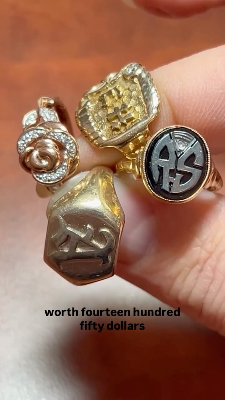 Post 7 by Canada Gold on Instagram (video)