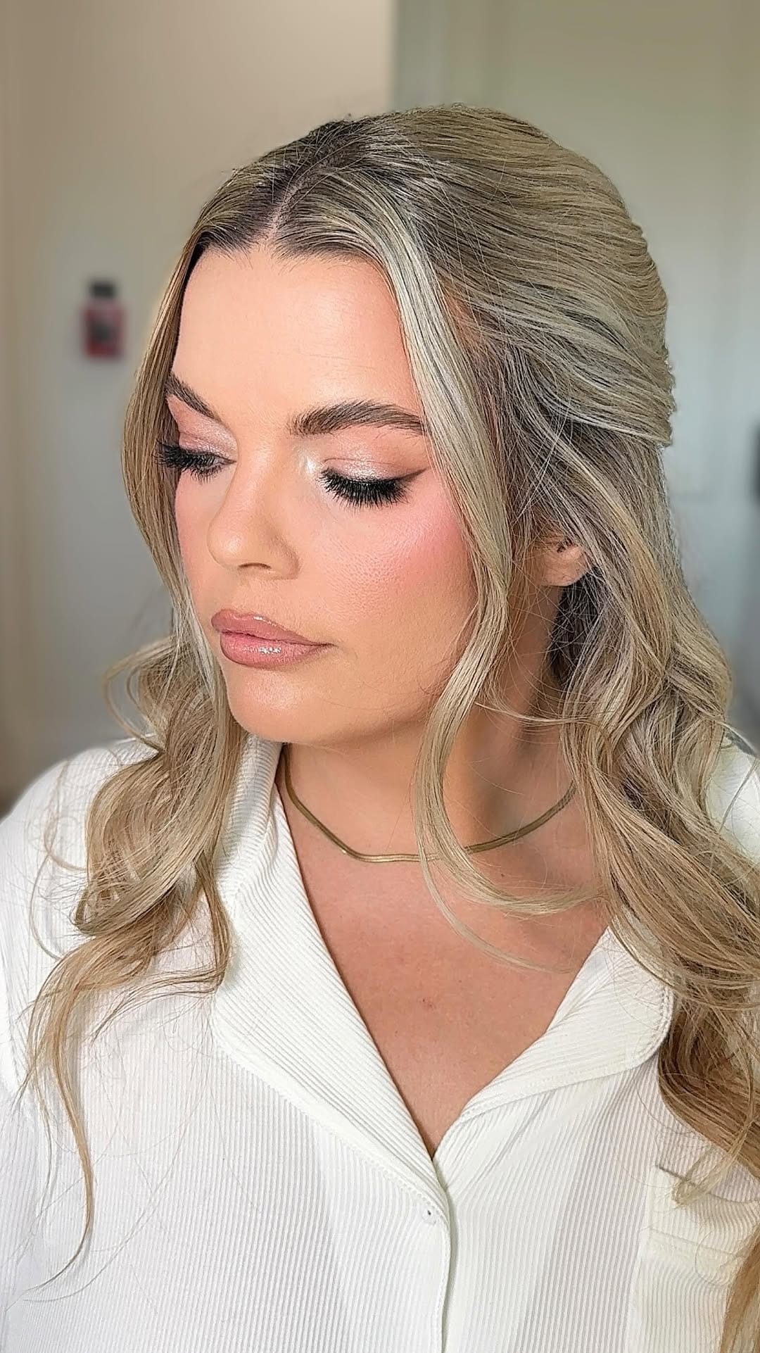 Post 8 by Taylor Christie • Winnipeg | Calgary | Destination Makeup Artist on Instagram (video)