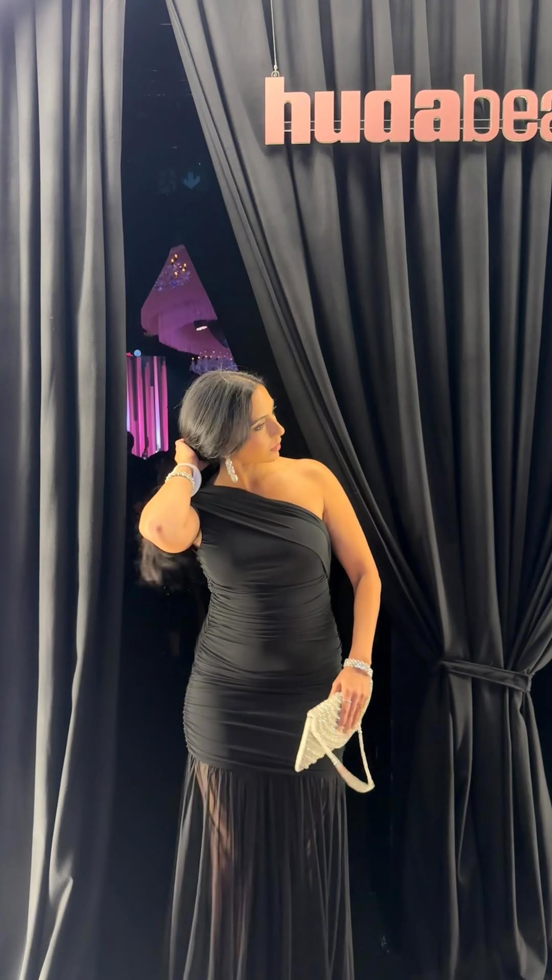 Post 5 by Vilina on Instagram (video)