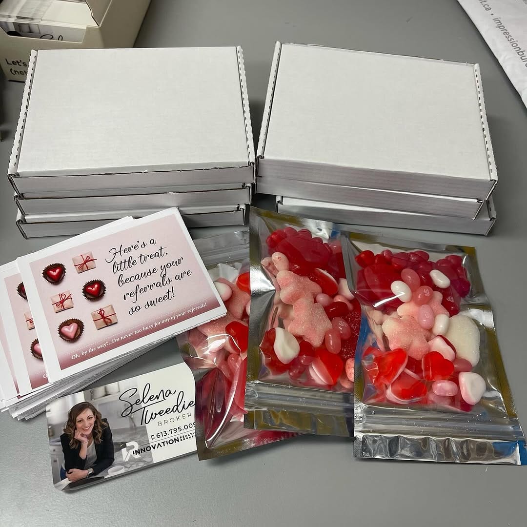 Post 6 by MiniMailers on Instagram (image)