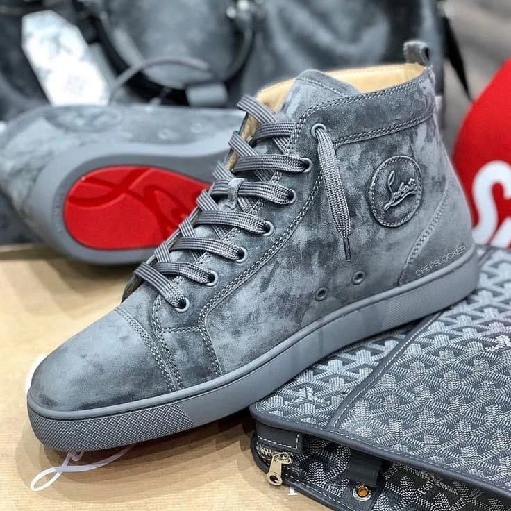 Post 10 by 𝗭𝗻𝗲𝗮𝗸𝗲𝗿 𝗭𝗼𝗻𝗲 on Instagram (carousel)