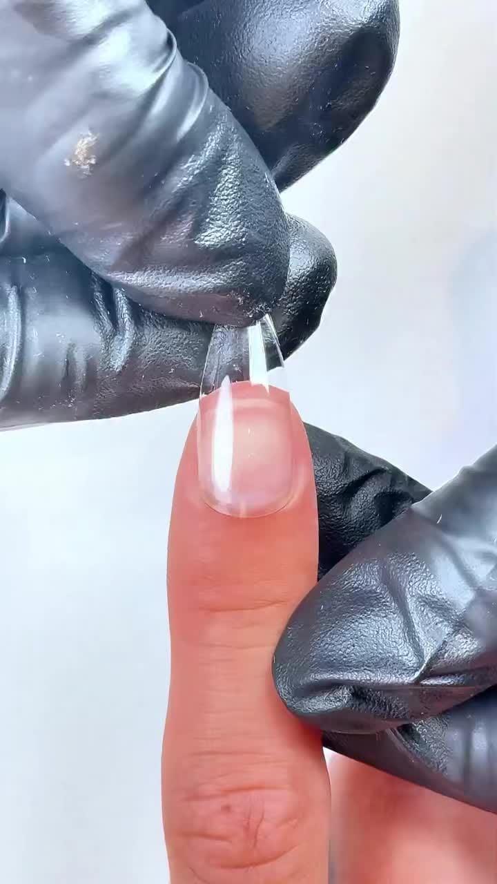 Post 1 by Canada Nail Supplies 💅 on Instagram (video)