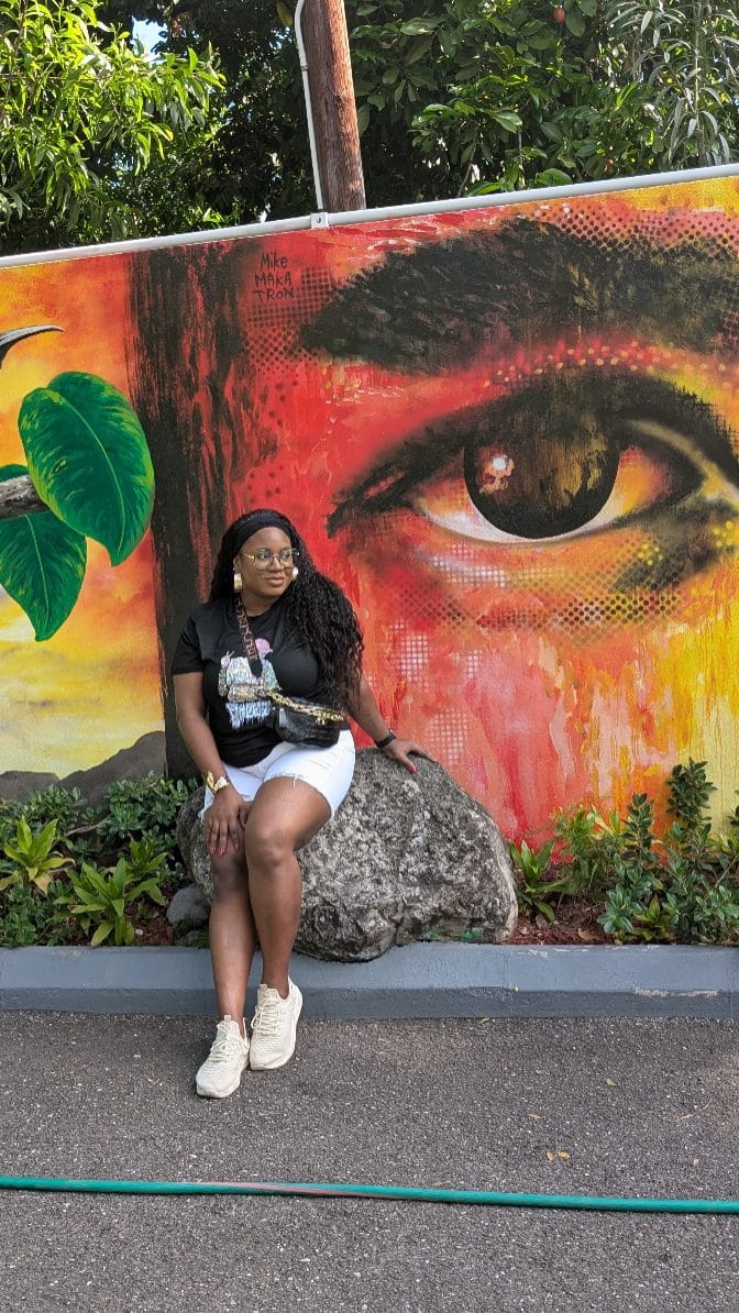 Post 1 by Meranda Brown Beauty on Instagram (video)