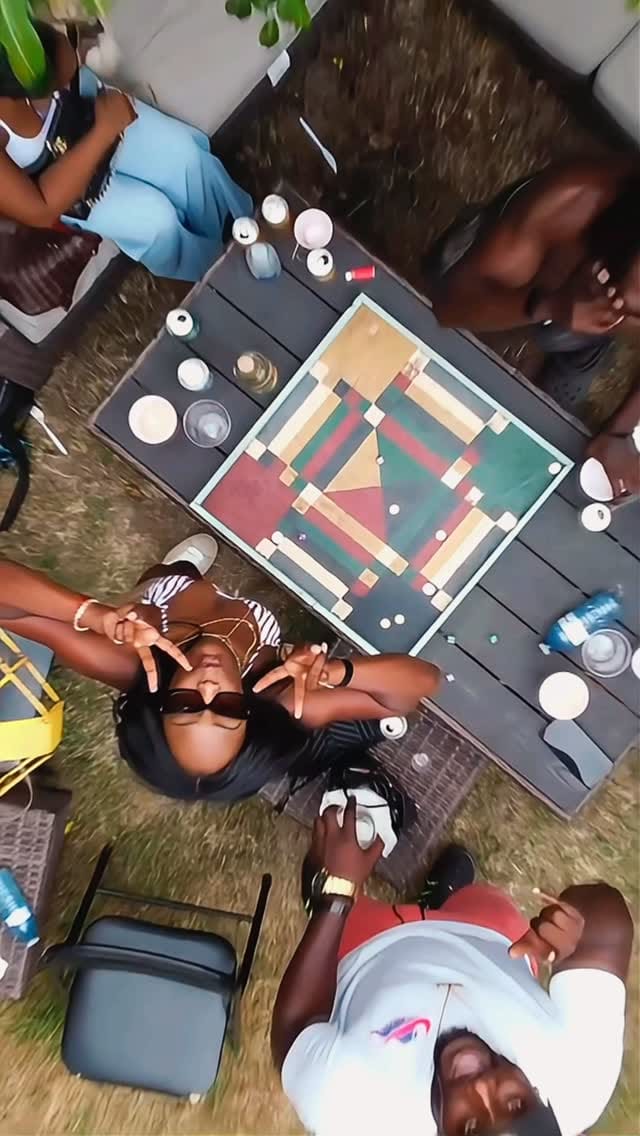 Post 3 by NiseBrand on Instagram (video)