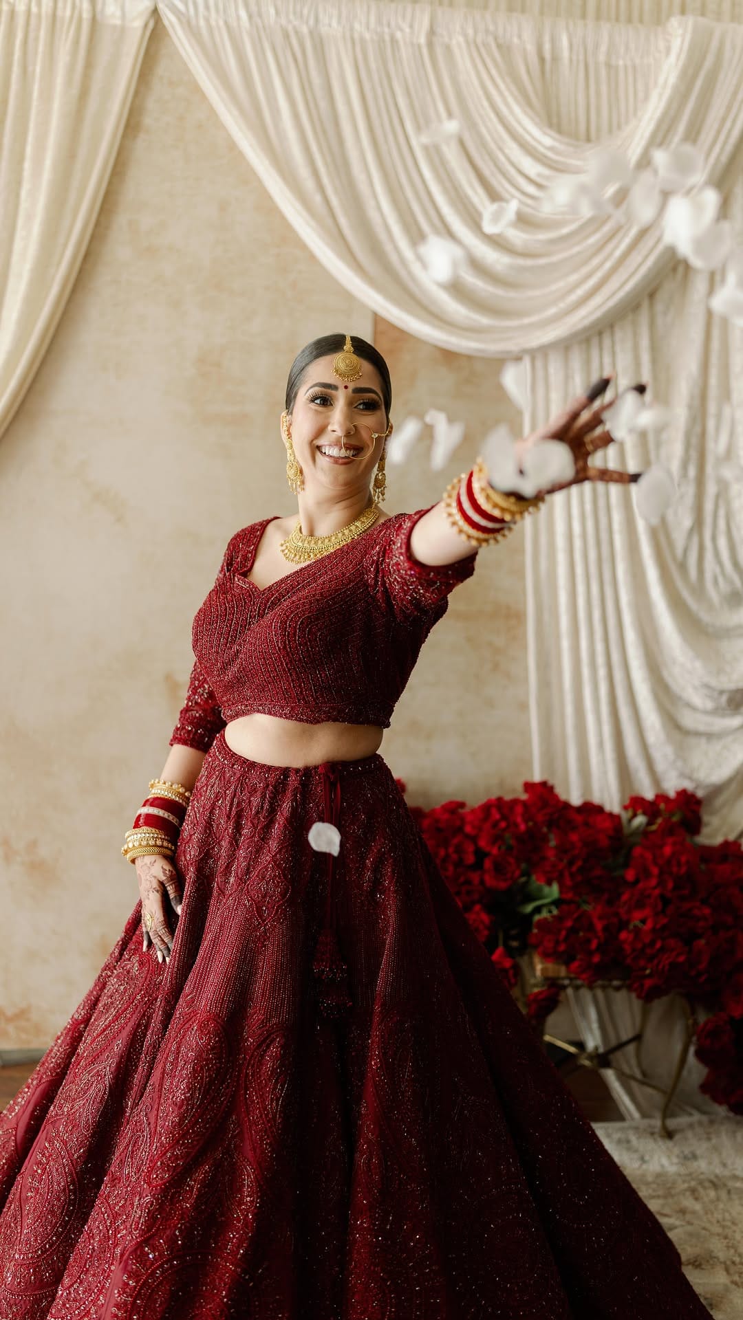 Post 3 by BAV BRAR • BRIDAL MAKEUP ARTIST on Instagram (video)