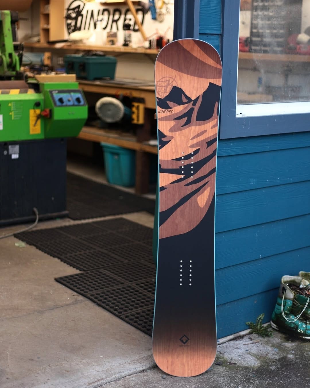 Post 9 by 𝘒𝘐𝘕𝘋𝘙𝘌𝘋 Snowboards and Skis on Instagram (carousel)