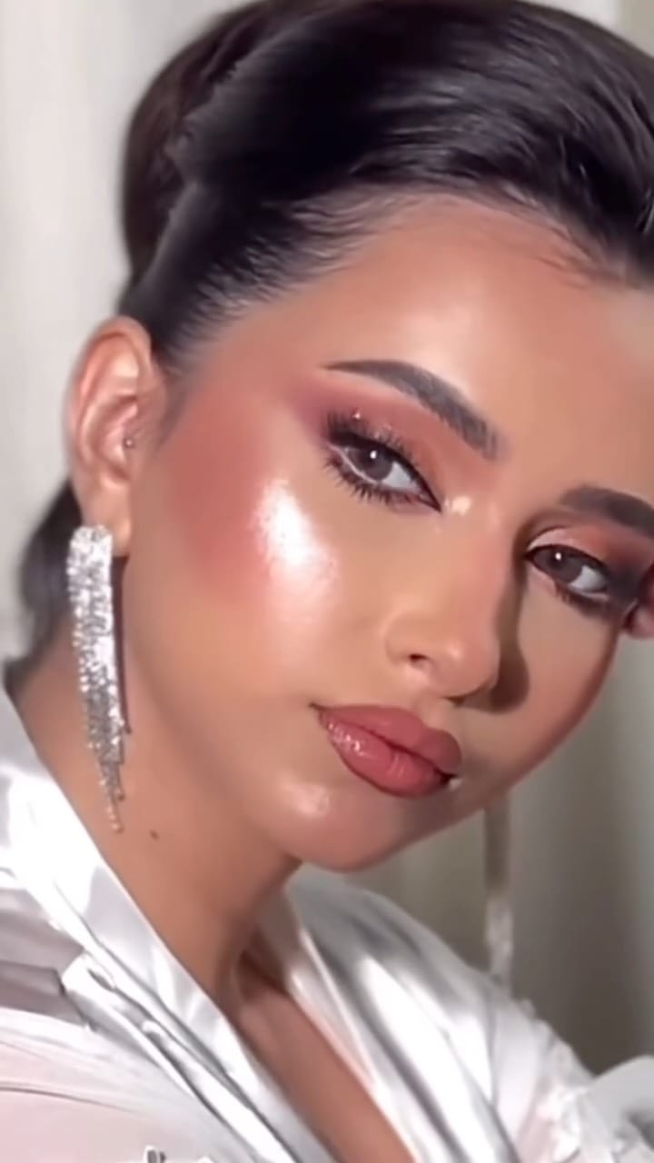 Post 9 by Darine Mini on Instagram (video)