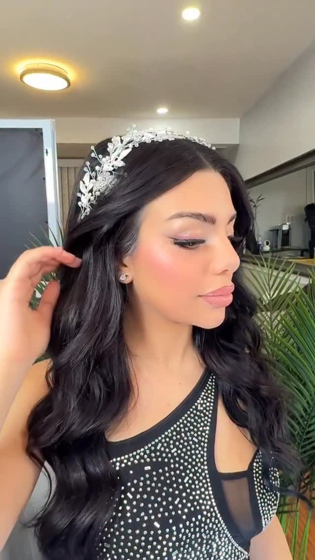 Post 2 by Darine Mini on Instagram (video)