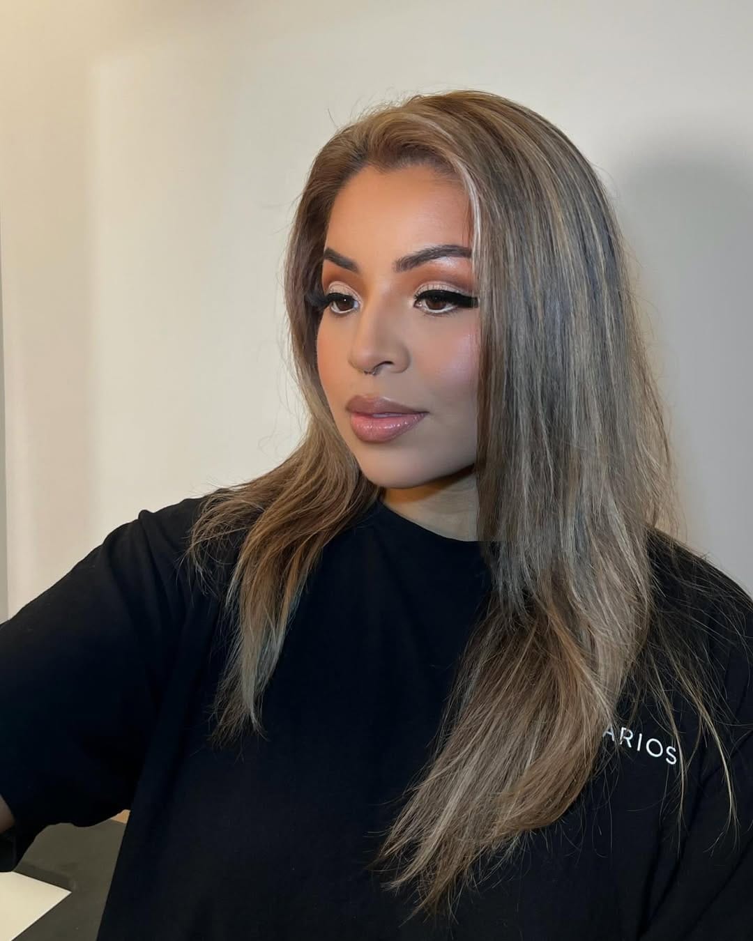 Post 4 by Makeup Artist on Instagram (carousel)