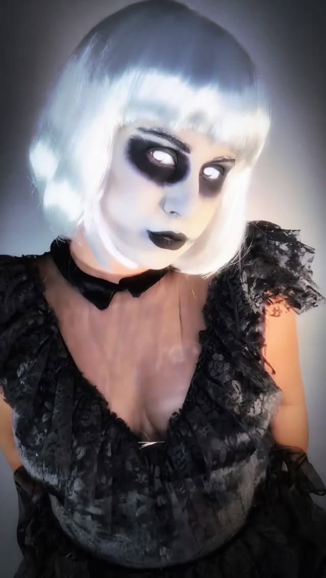 Post 7 by @delyarr.ak on Instagram (video)