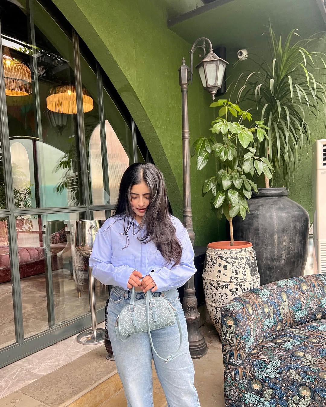 Post 10 by Muskan Makhija on Instagram (carousel)