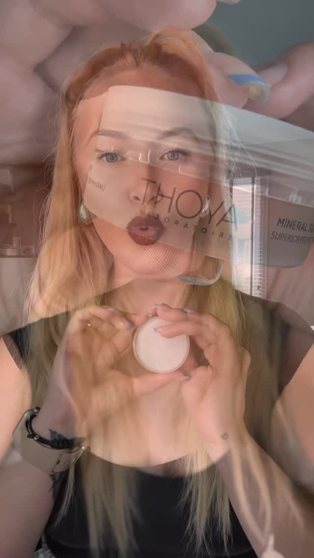 Post 6 by 𝙰𝚁𝙸𝙽𝙰 𝚂𝙾𝙻𝙾 | 𝙼𝙾𝙽𝚃𝚁𝙴𝙰𝙻 𝙼𝙰𝙺𝙴𝚄𝙿 𝙰𝚁𝚃𝙸𝚂𝚃 on Instagram (video)
