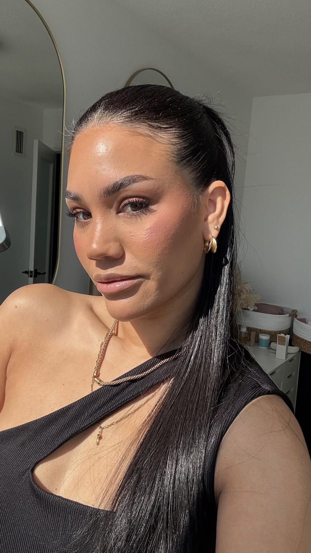 Post 2 by ANIELA BEAUTY | TORONTO BRIDAL MUA on Instagram (video)