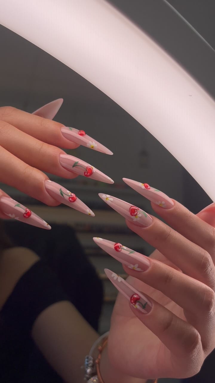 Post 1 by I'm HELEN  - Ngoc Phuong Duyen Nguyen📍Edmonton, Canada on Instagram (video)