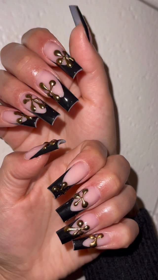 Post 10 by I'm HELEN  - Ngoc Phuong Duyen Nguyen📍Edmonton, Canada on Instagram (video)