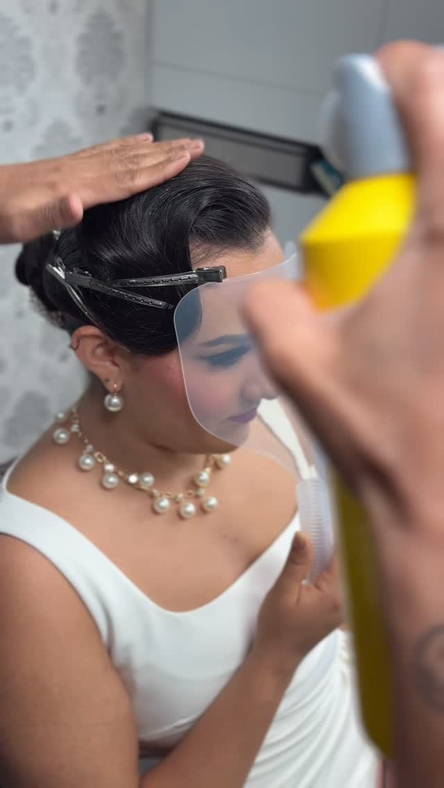 Post 5 by Makeupartist/Hairstylist Brampton on Instagram (video)