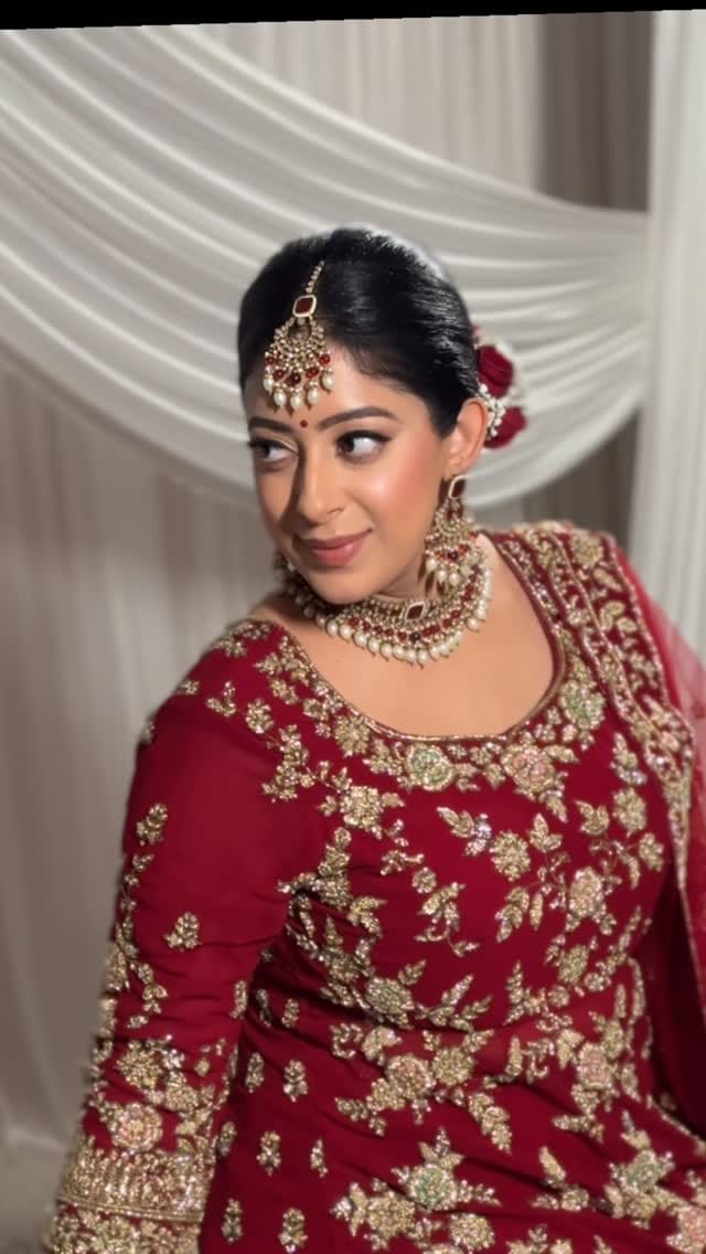 Post 3 by Makeupartist/Hairstylist Brampton on Instagram (video)