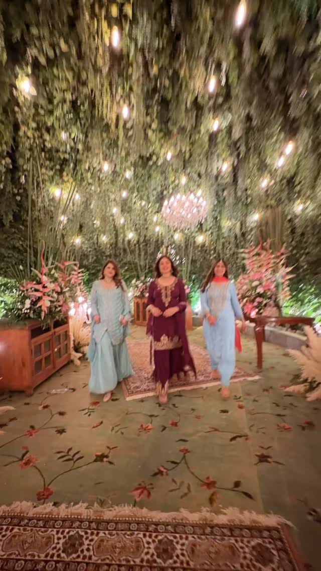 Post 2 by Naman Kaur🧿 on Instagram (video)