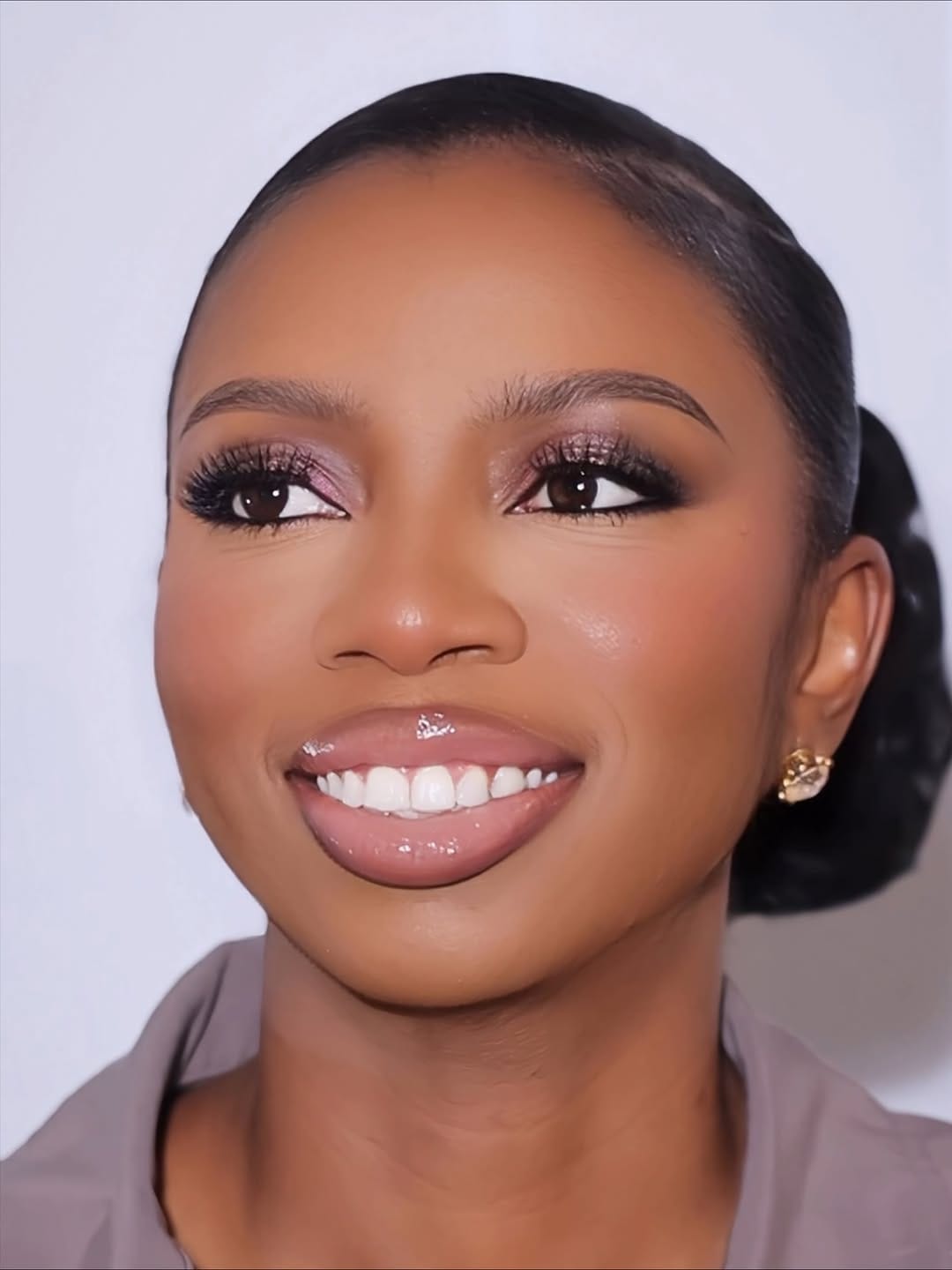 Post 6 by Ontario Bridal Makeup Artist on Instagram (carousel)