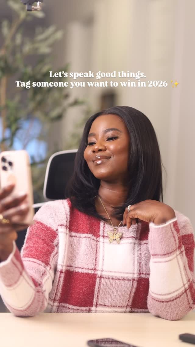 Post 2 by Lola Black on Instagram (video)