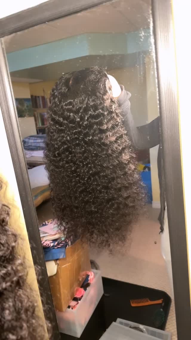 Post 5 by BanaSi CO🌬 on Instagram (video)