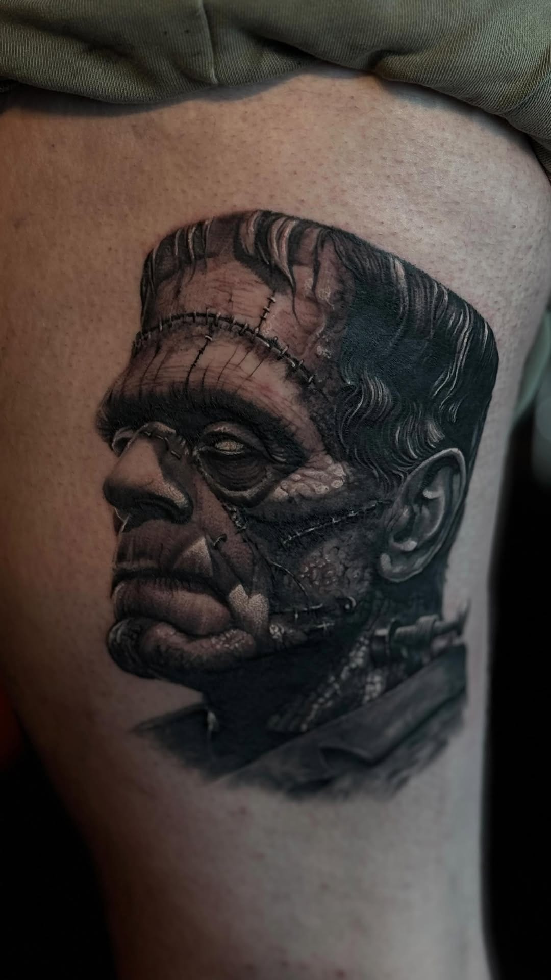 Post 8 by TATTOO ARTIST on Instagram (video)