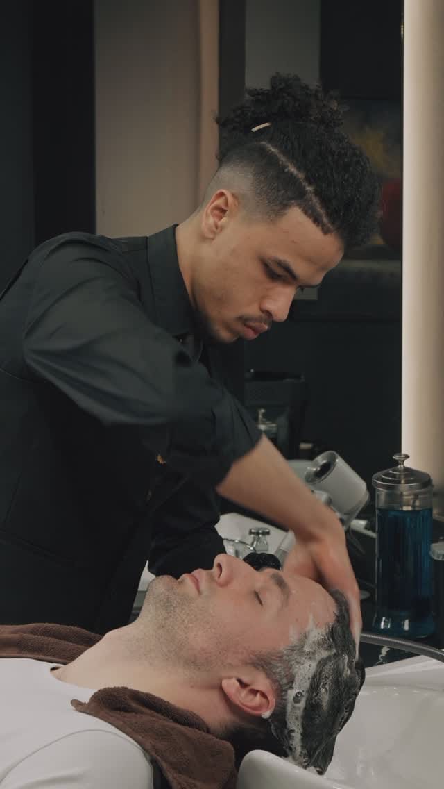Post 7 by RendezVous | Toronto Barbers 🇨🇦 on Instagram (video)