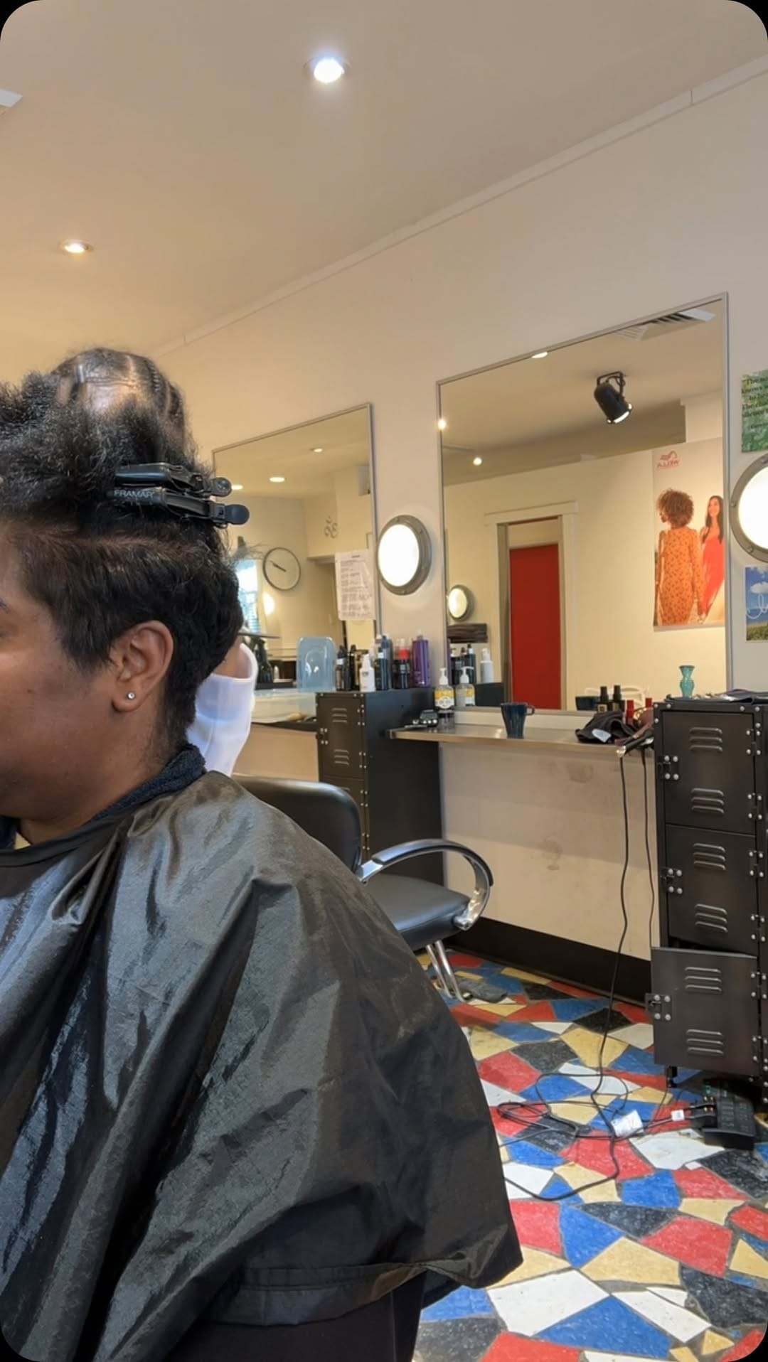 Post 9 by Montreal hair replacement and hair stylist on Instagram (video)